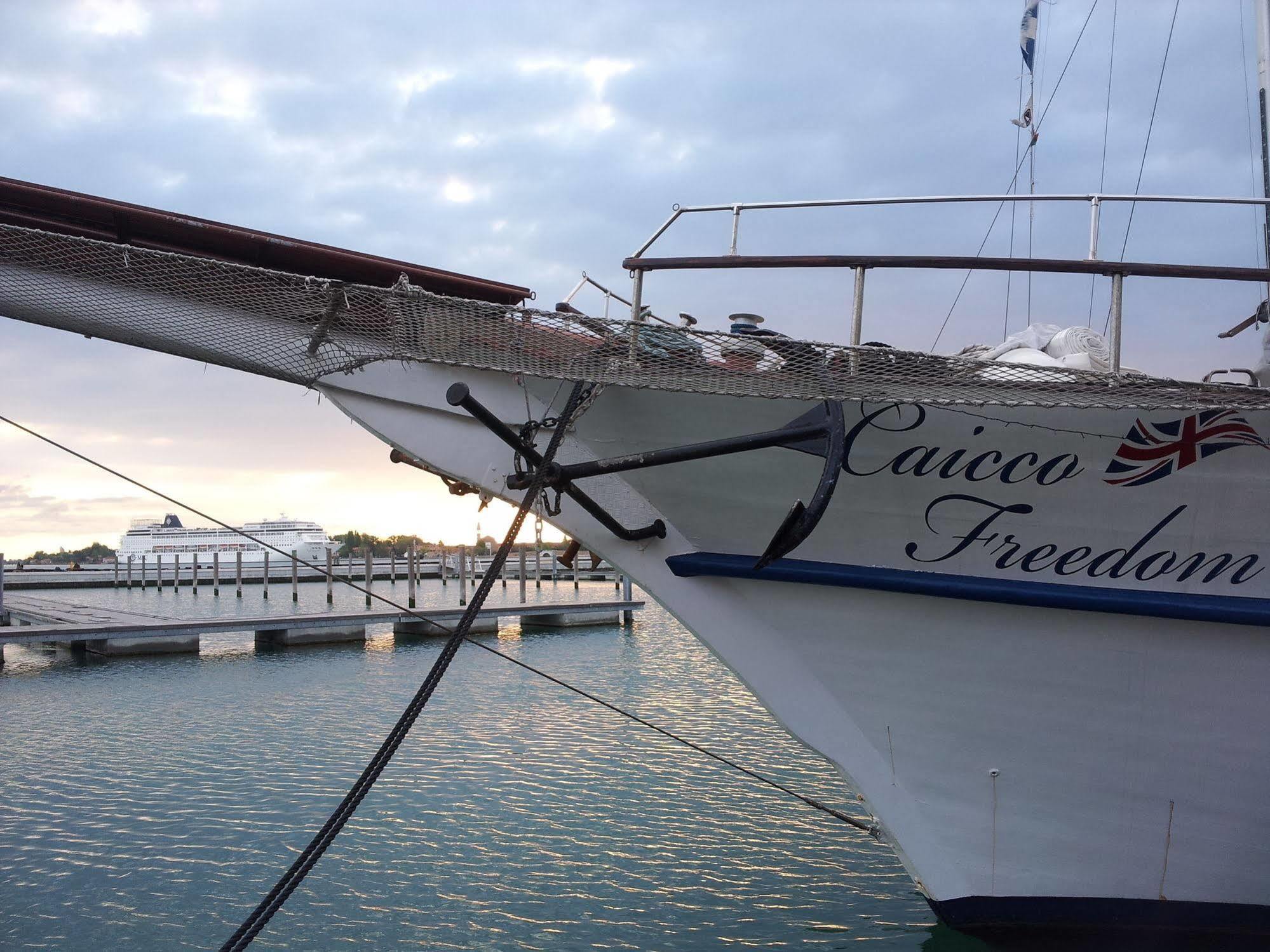 Hotel Venezia Boat & Breakfast Caicco Freedom Zewnętrze zdjęcie